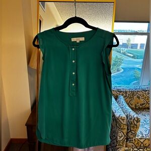 Green sleeveless work shirt